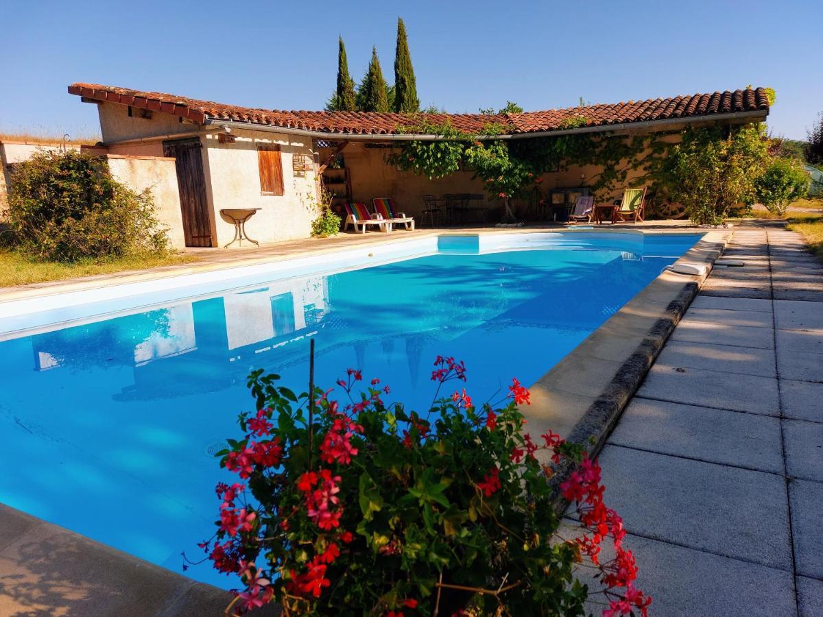 Les Gites De Campardon Monties Dış mekan fotoğraf